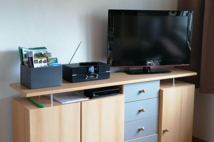 Flat In Polle Near The Forest 외부 사진